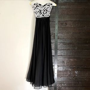 Cache Black & White Prom Dress Size 10